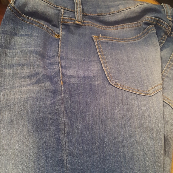 Celebrity Gold Jeans - Picture 3 of 3